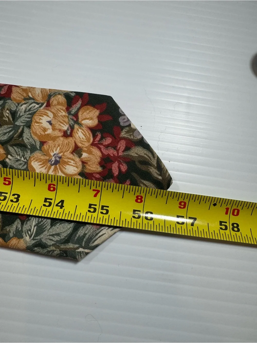 Rooster vintage cotton floral print tie in dark green and mustard. Unworn.